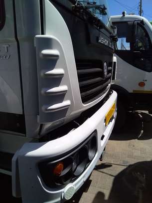 Ashok Leyland U Truck (Boggie Suspension) image 9