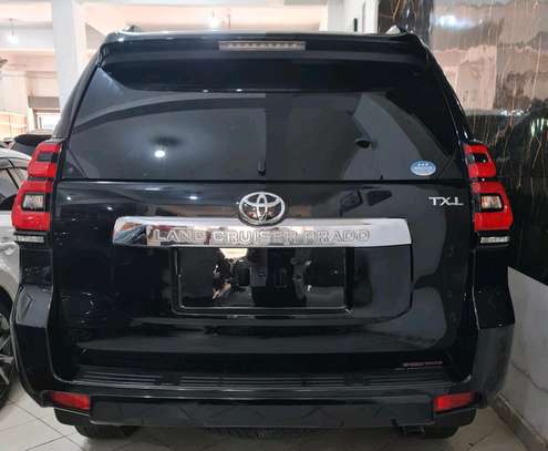 Toyota prado TX-L Black  Diesel  2018 image 8