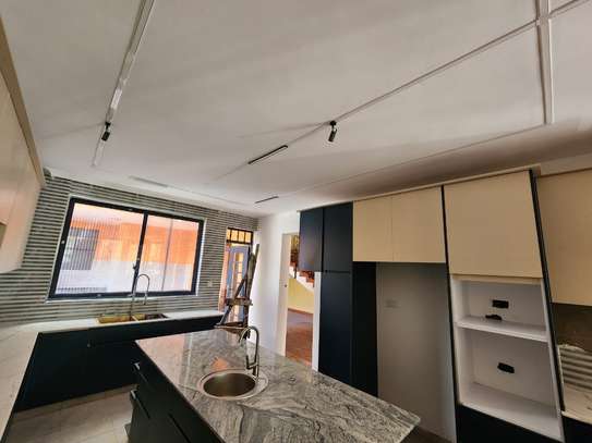 5 Bed Apartment with En Suite at Oloitoktok Road image 18