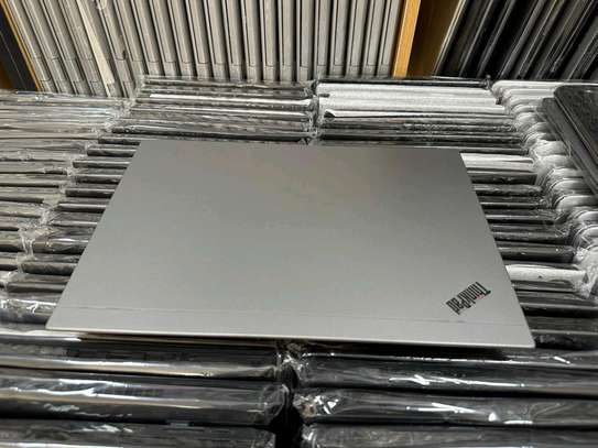 Lenovo T14sI7-10th ,16gb-512gb image 3