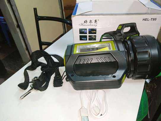 Multifunctional portable searchlight image 1