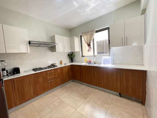 Furnished 3 Bed Apartment with En Suite at Rose Avenue image 7