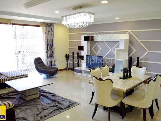Furnished 3 Bed Apartment with En Suite in Hurlingham image 8