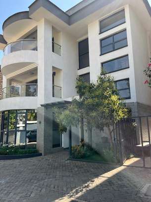 5 bedroom plus DSQ for rent in Lavington image 1