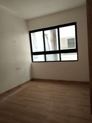 4 bedrooms apartment for rent in Parklands image 7