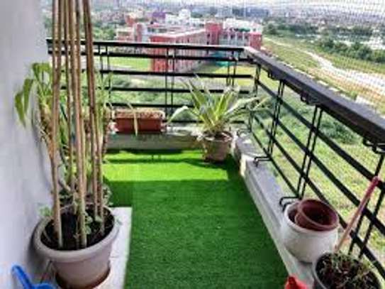 balcony carpet grass image 3
