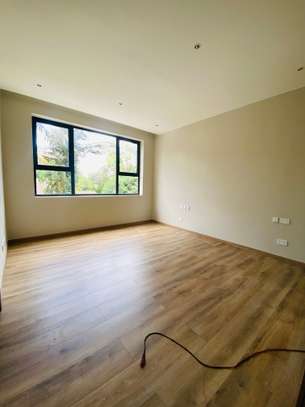 5 Bed Villa with En Suite at Manyani Road image 13