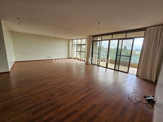 3 Bed Apartment with En Suite in General Mathenge image 10