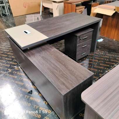 1.8m Executive table image 2