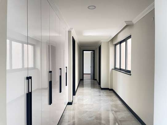 4 Bed Apartment with En Suite in Kileleshwa image 16