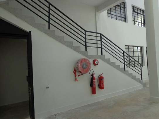6,500 ft² Warehouse with Service Charge Included in Ruiru image 10