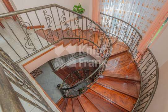 5 Bed House with Garden in Runda image 12