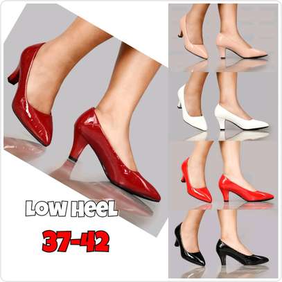 Low heel image 1