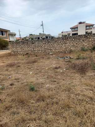 450 m² land for sale in Shanzu image 3