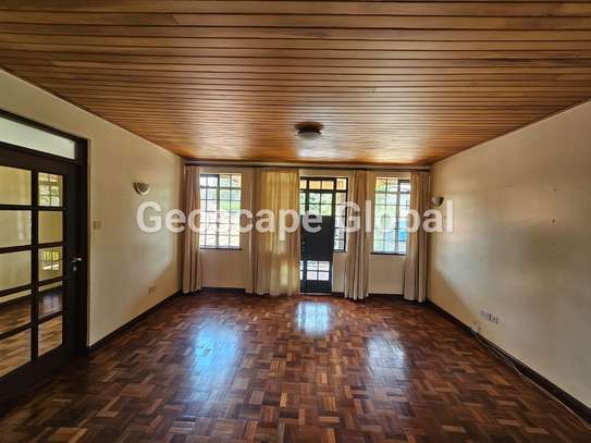 5 Bed House in Nyari image 6