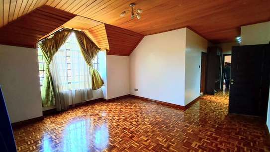 4 Bed Townhouse with En Suite in Lavington image 6