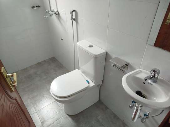 3 Bed House with En Suite at Acacia image 5