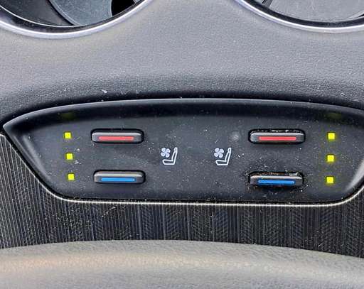 Toyota Harrier black premium grade 2021 image 8