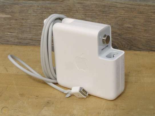 Apple 85W MagSafe Power Adapter (for 15- and 17-inch image 1