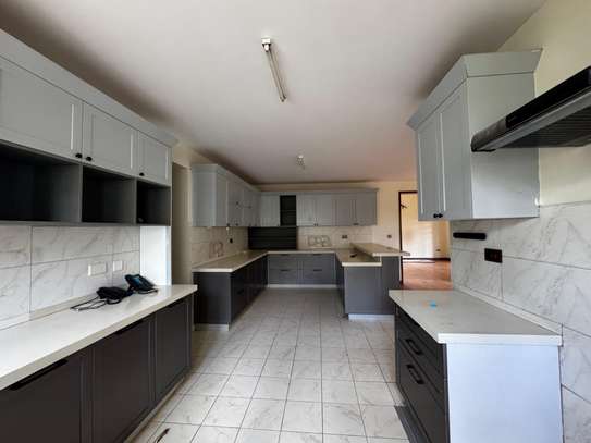 4 Bed Townhouse with En Suite in Kitisuru image 32