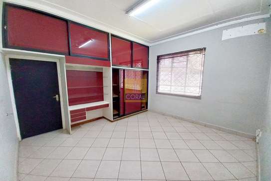 commercial property for rent in Westlands Area image 9