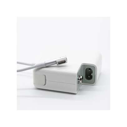 Generic 85W MacBook MagSafe 1 Power Adapter image 1