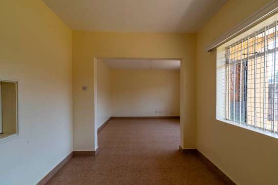 3 bedroom townhouse for rent in Langata image 6