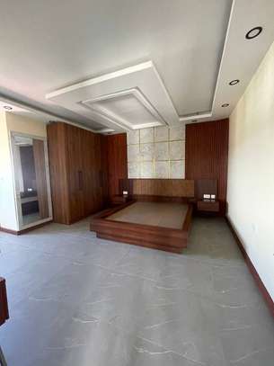 5 Bed Apartment with Borehole in Kileleshwa image 14