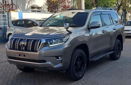 Toyota land cruiser Prado Txl 2019 image 3
