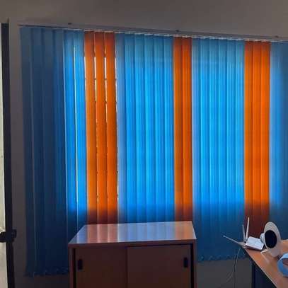 MODERN VERTICAL OFFICE BLINDS. image 1