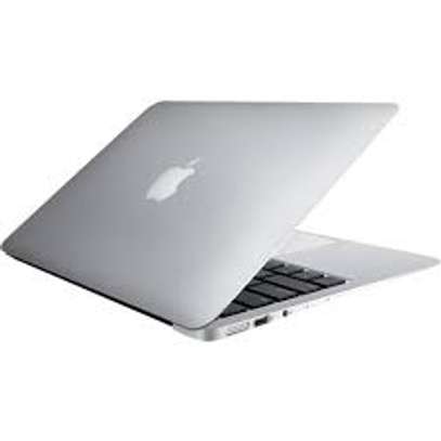 Apple MacBook Air 13-inch image 2