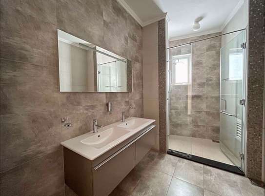4 Bed Apartment with En Suite at General Mathenge image 9