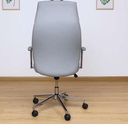 Office Chair: Grey Leatherette Padded Office Chair image 3