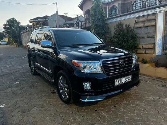 Toyota Landcruiser V8 For Hire image 1