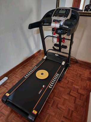 Tf-09 Treadmill image 1