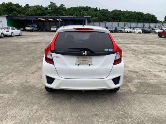WHITE HONDA FIT (HIRE PURCHASE ACCEPTED) image 4