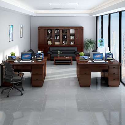 Executive Desk: Executive Comp Desk With Soft-close Drawer image 6