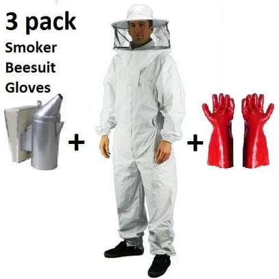 3 pack honey harvesting suite > suit,smoker and gloves image 1