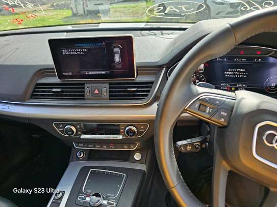Audi RS Q5 image 11