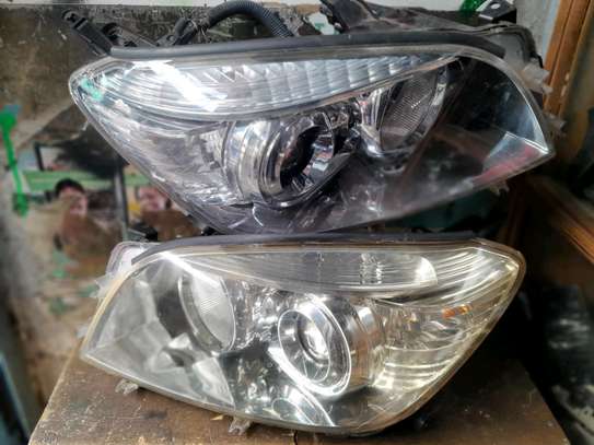 Toyota RAV4 ACA31 Headlights. image 2