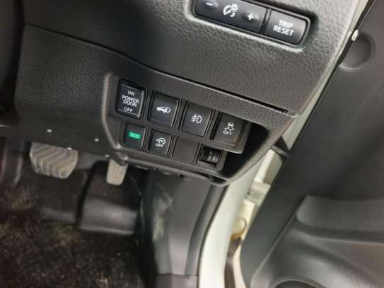 Nissan X-Trail newshape image 8