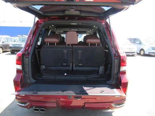 Toyota land Cruiser V8 ZX maroon 2018 image 11