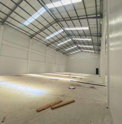 10,000 ft² Warehouse with Parking in Athi River image 4