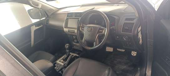 Toyota land Cruiser Prado TZ-G Grey 2018 image 24