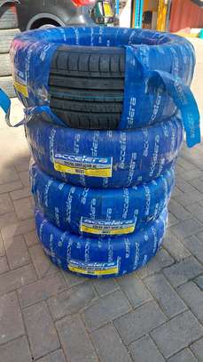 Tyre size 225/55r17 accelera tyres image 1