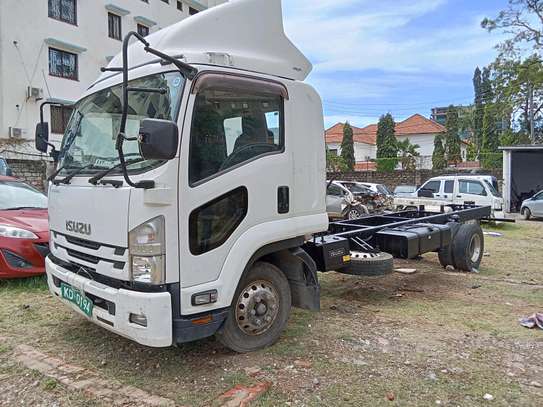 ISUZU FORWARD CHASSIS ONLY image 1