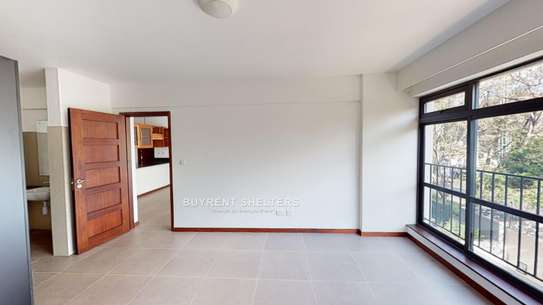 2 Bed Apartment with En Suite at Riverside Dr image 18