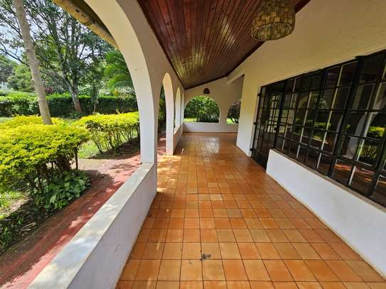 4 Bed House with En Suite in Loresho image 5