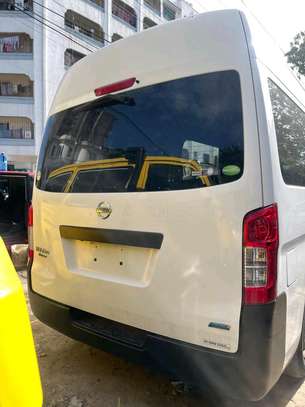 Nissan Caravan NV350 2016 image 10
