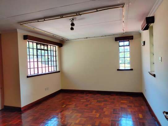 5 Bed Townhouse with En Suite in Runda image 19